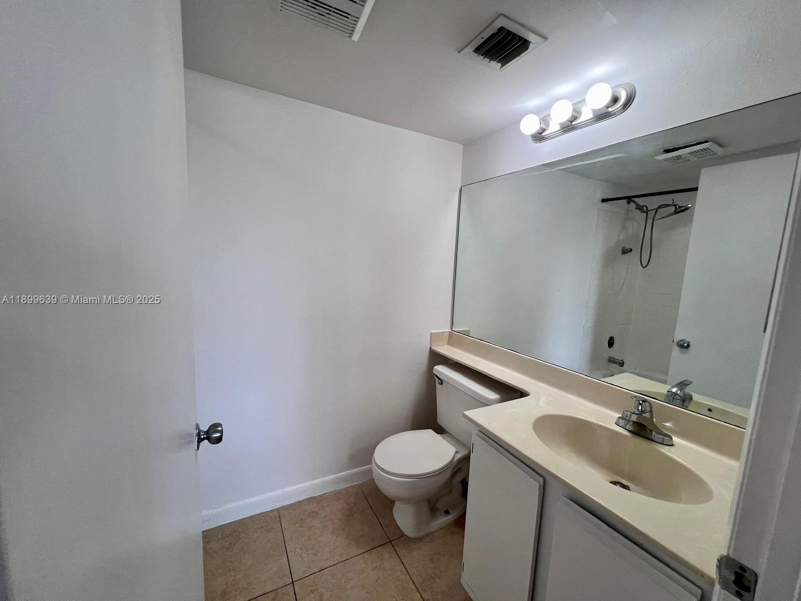 SUN VISTA GARDENS CONDO - Residential Lease