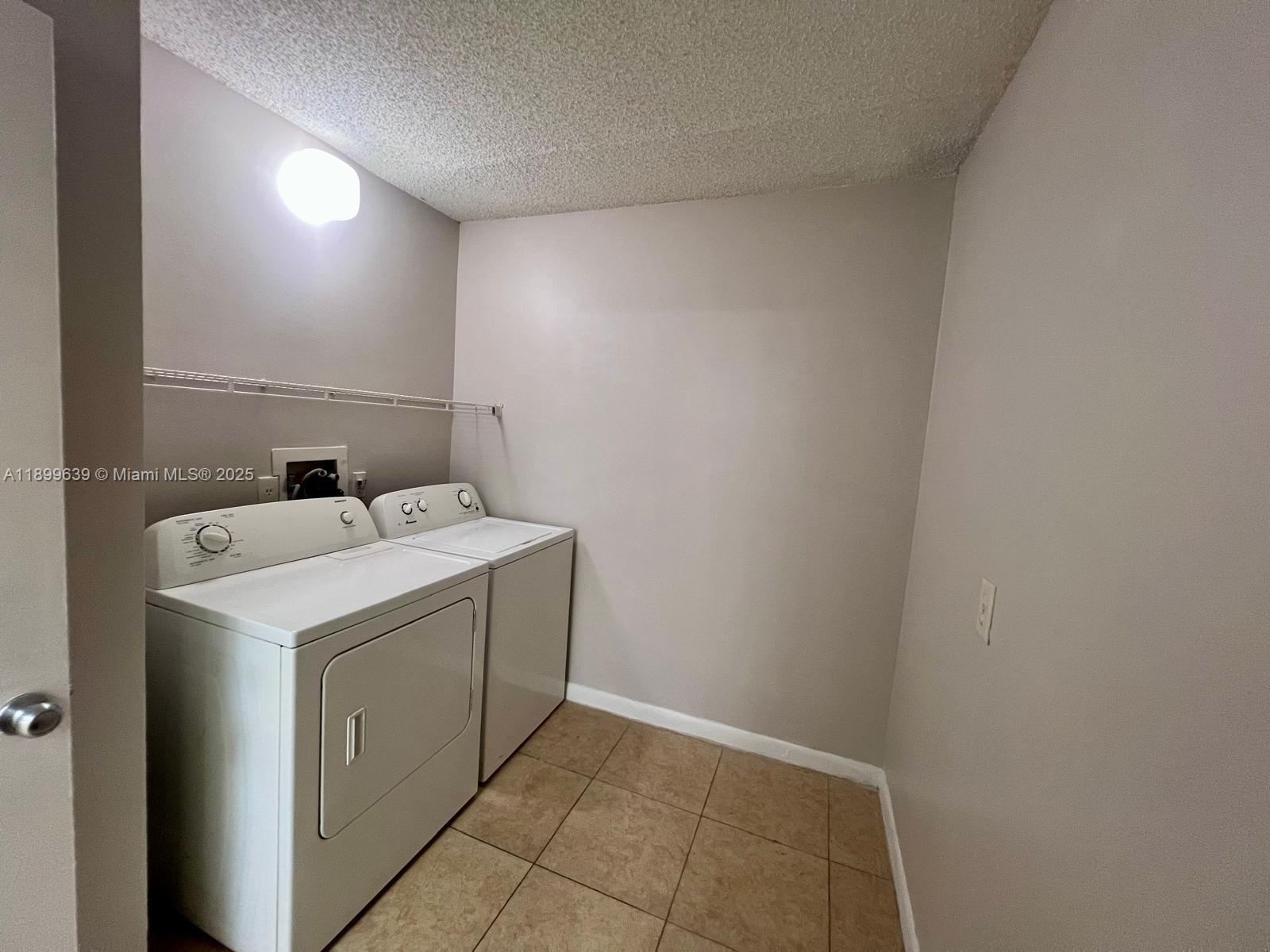 SUN VISTA GARDENS CONDO - Residential Lease