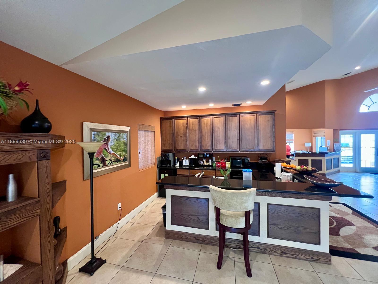 SUN VISTA GARDENS CONDO - Residential Lease