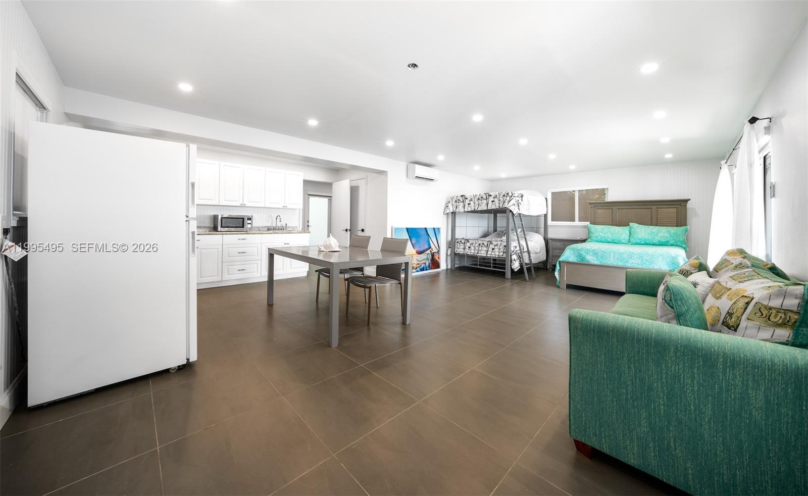 TAVERNIER OCEAN SHORES - Residential