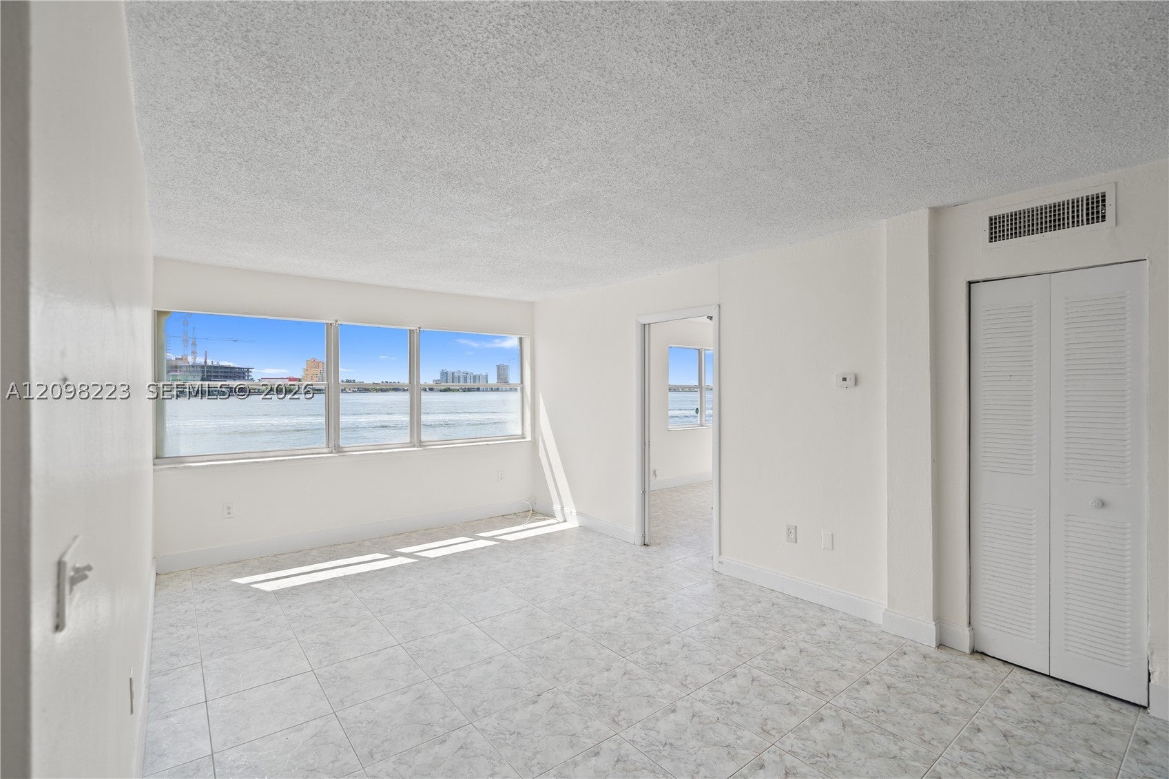 2150 Bay Dr 3