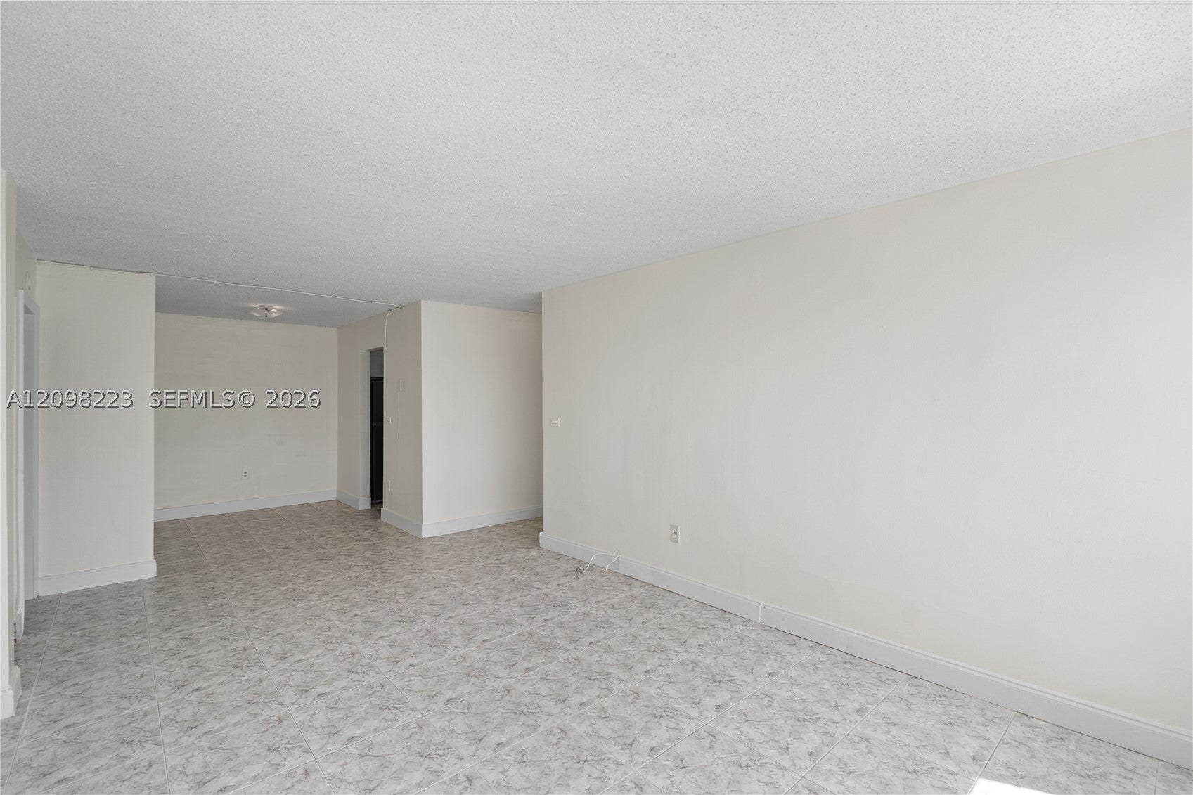 2150 Bay Dr 3