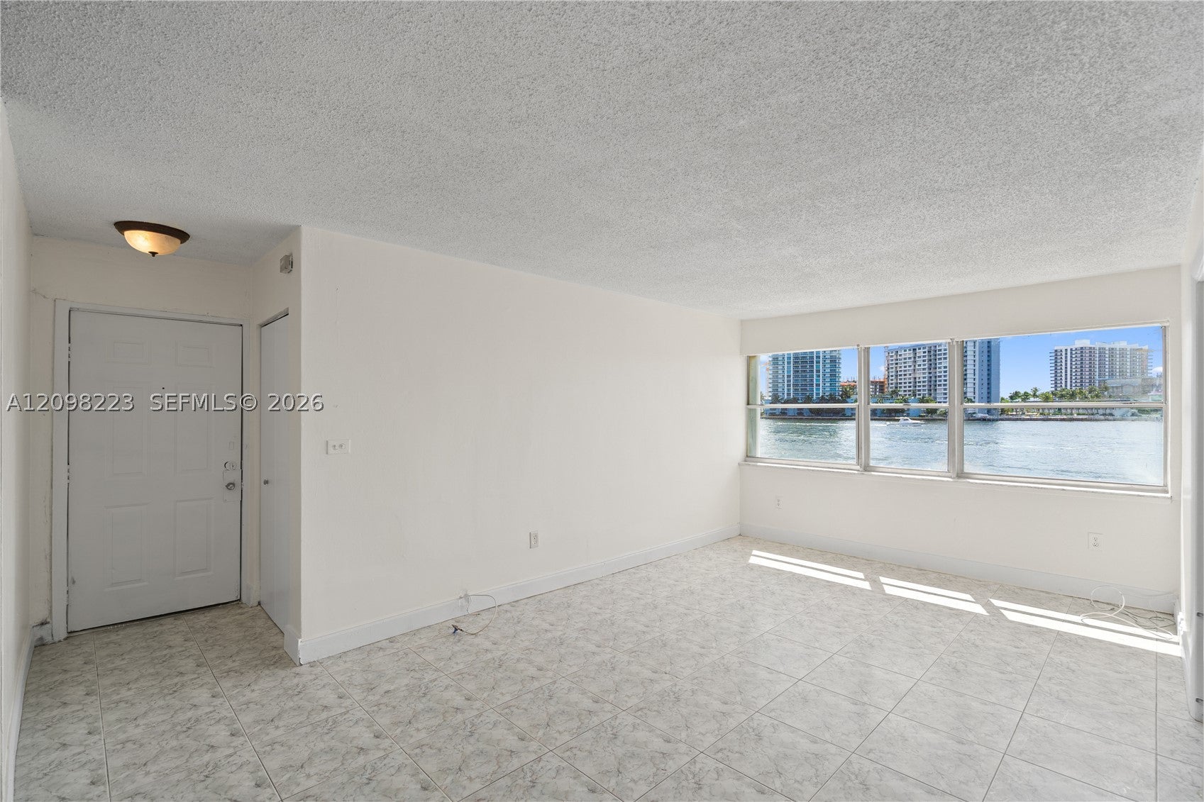 2150 Bay Dr 3