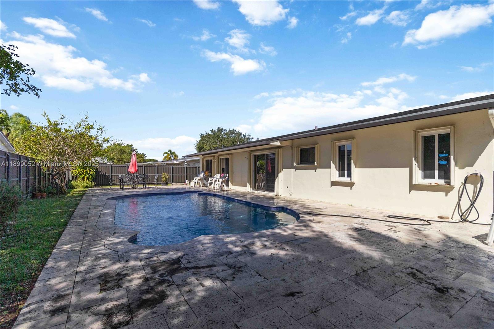 DEVON AIRE ESTATES SEC 2 - Residential