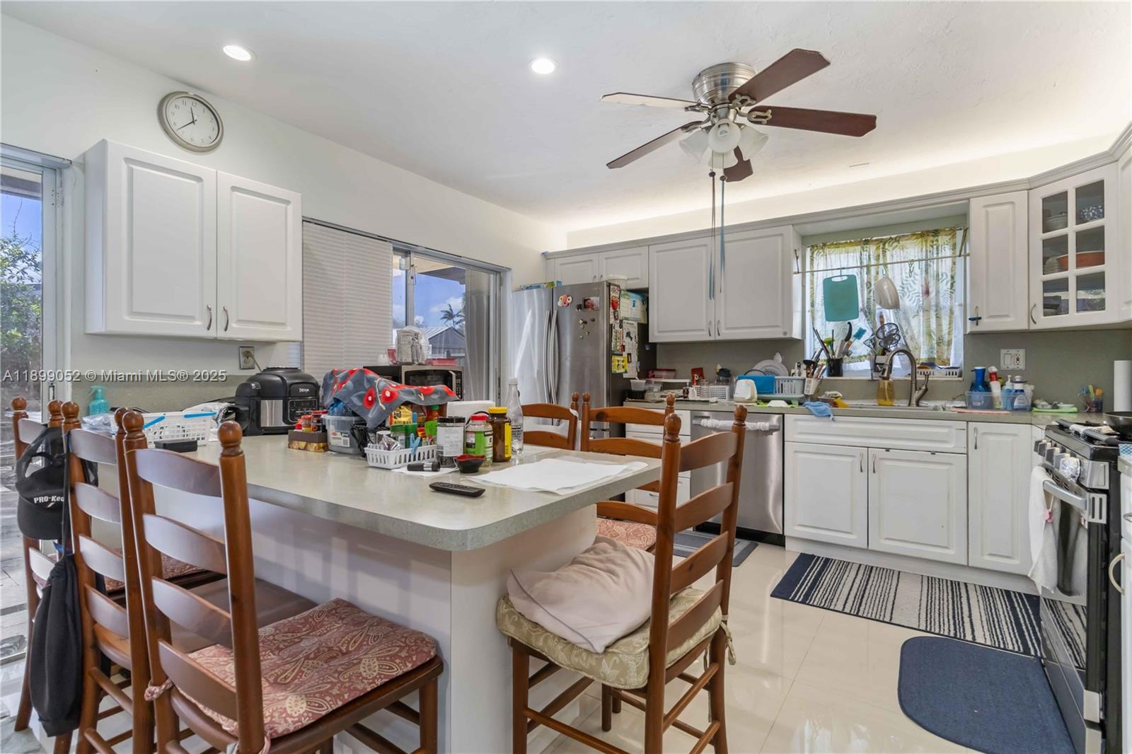 DEVON AIRE ESTATES SEC 2 - Residential