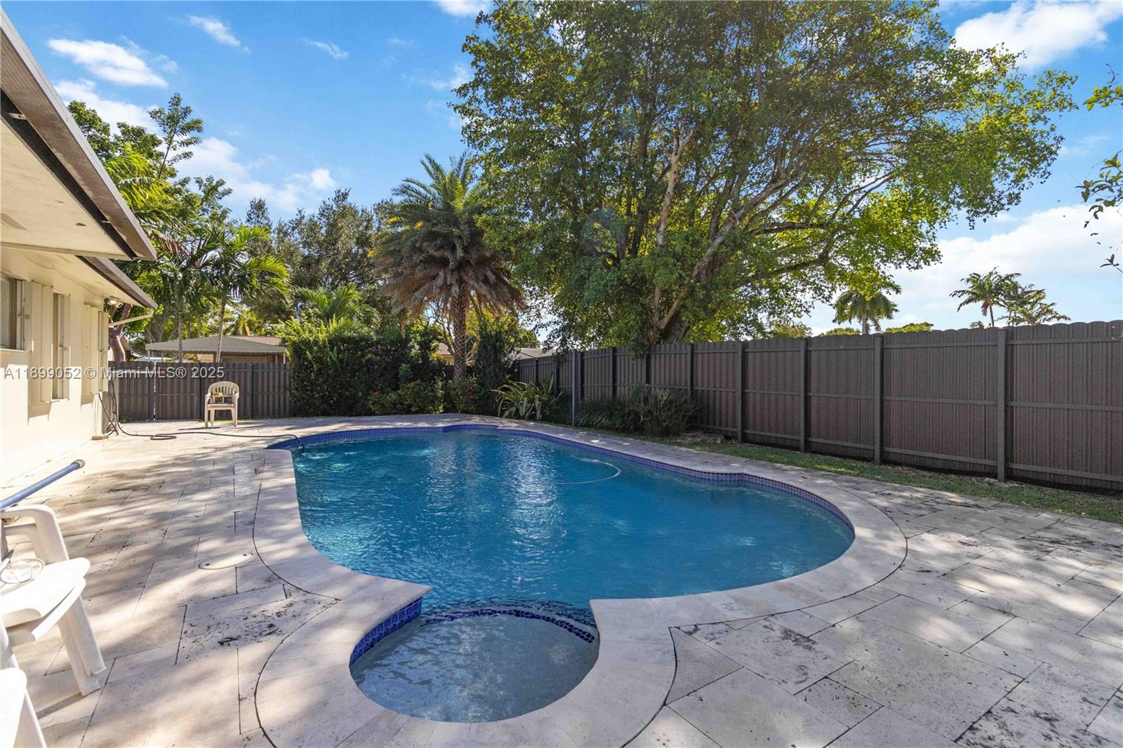 DEVON AIRE ESTATES SEC 2 - Residential