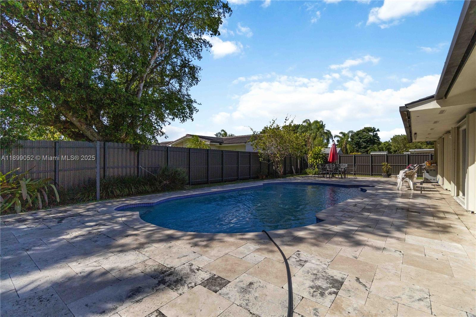 DEVON AIRE ESTATES SEC 2 - Residential