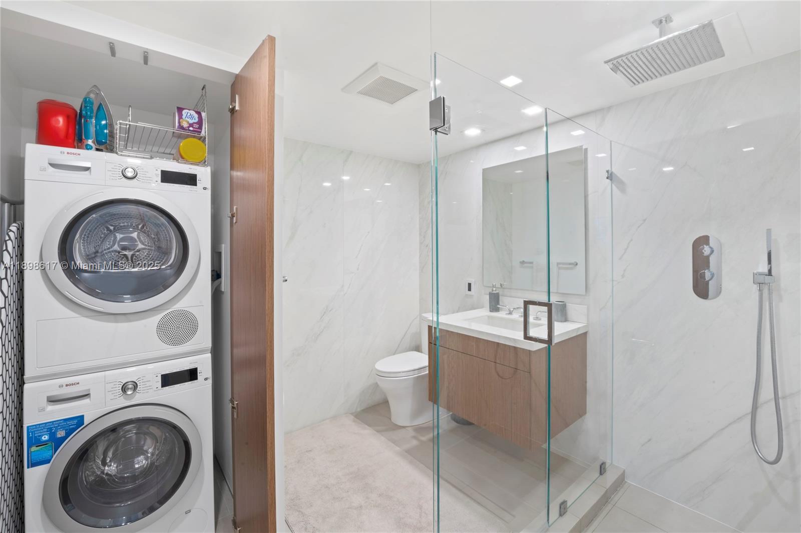 RONEY PALACE CONDO - Residential