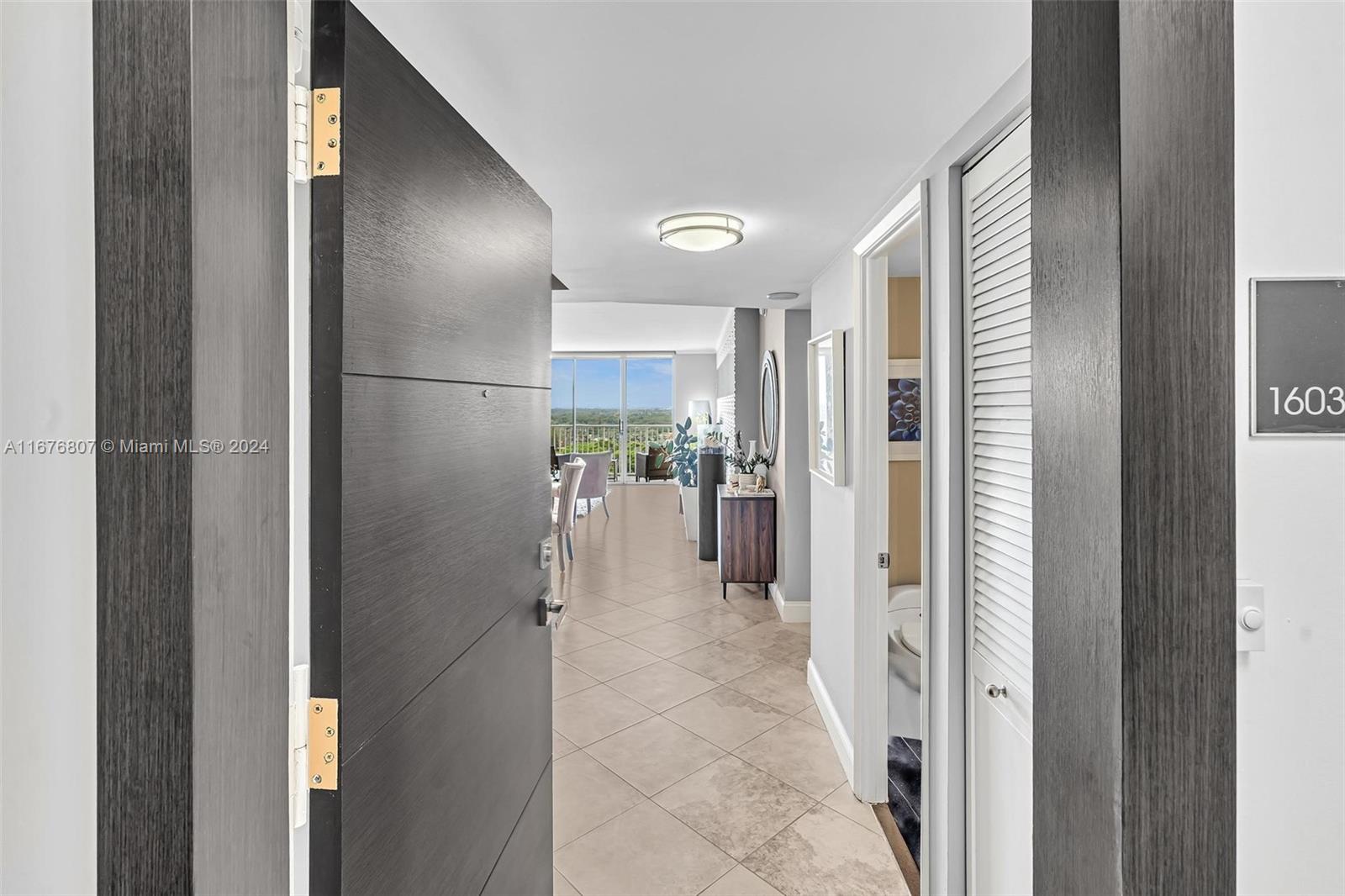 Property for Sale at 2801 Ne 183rd St 1603W, Aventura, Miami-Dade County, Florida - Bedrooms: 1 
Bathrooms: 2  - $339,888