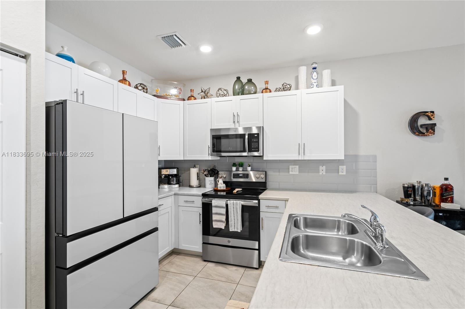 AQUABELLA SECTION TWO - Residential