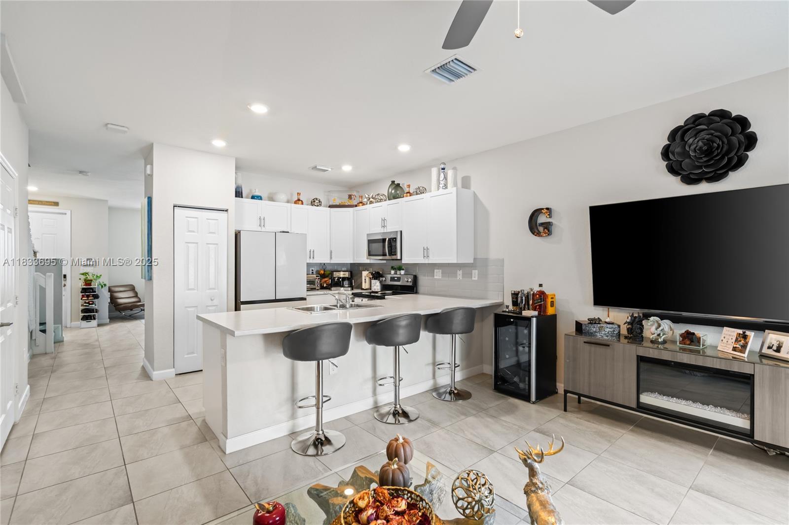 AQUABELLA SECTION TWO - Residential