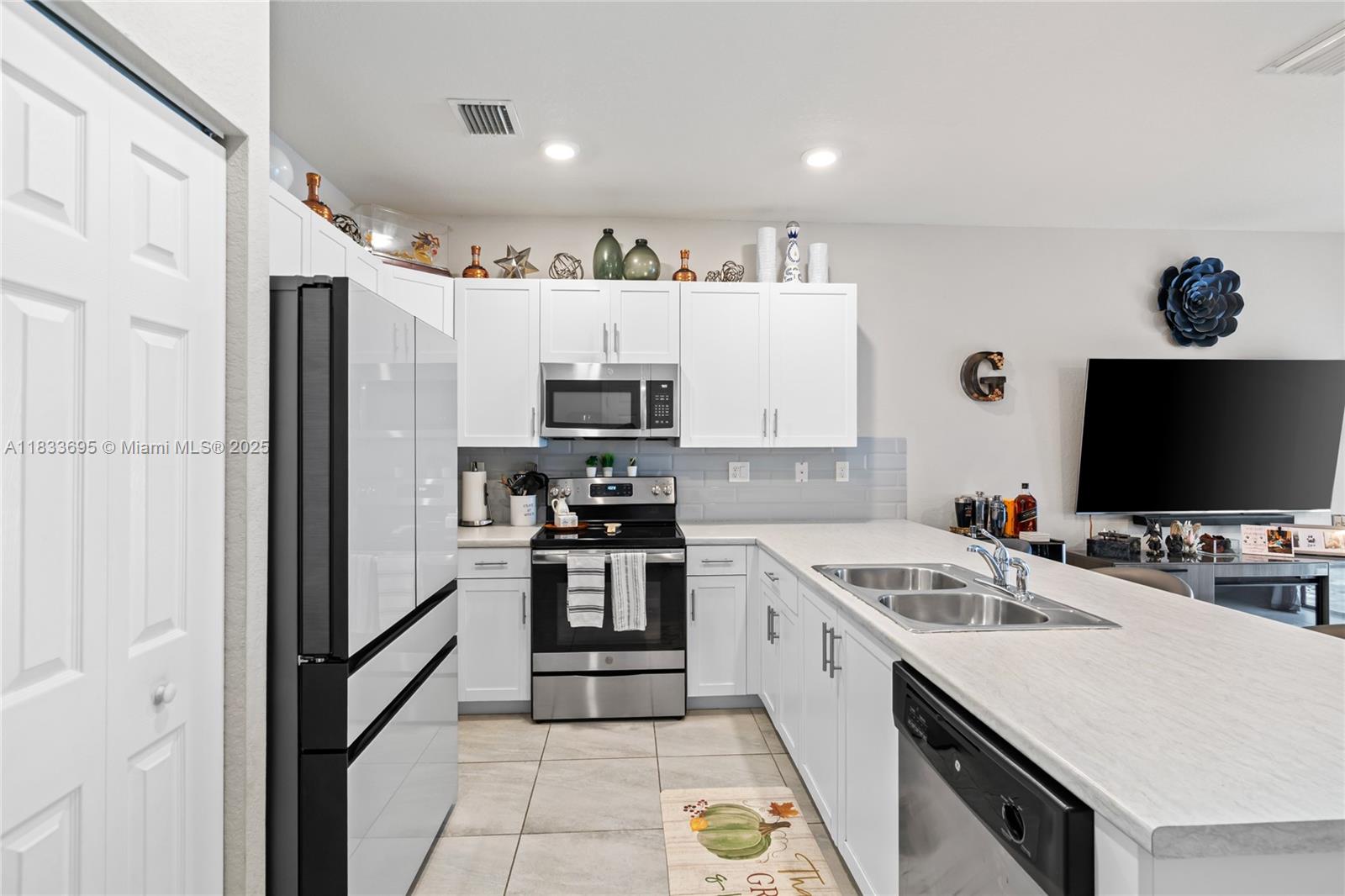 AQUABELLA SECTION TWO - Residential