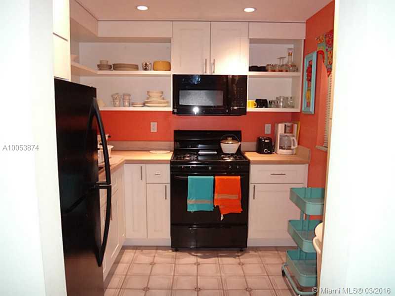 COLLINS TOWERS CONDO - Residential Lease