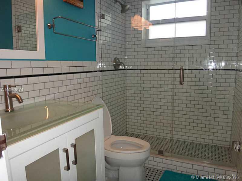 COLLINS TOWERS CONDO - Residential Lease