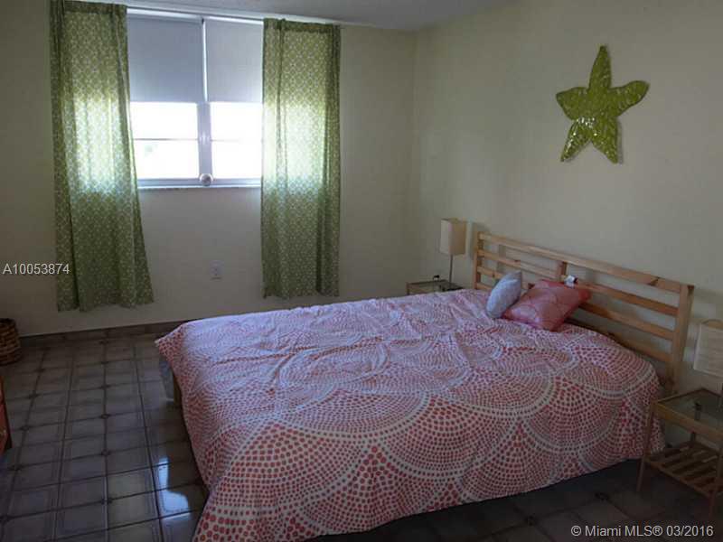 COLLINS TOWERS CONDO - Residential Lease