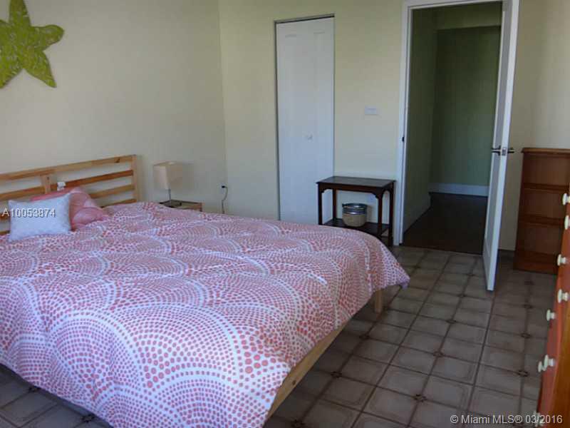 COLLINS TOWERS CONDO - Residential Lease