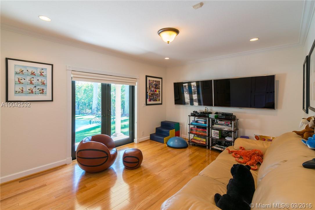 Bay Harbor Island - Residential