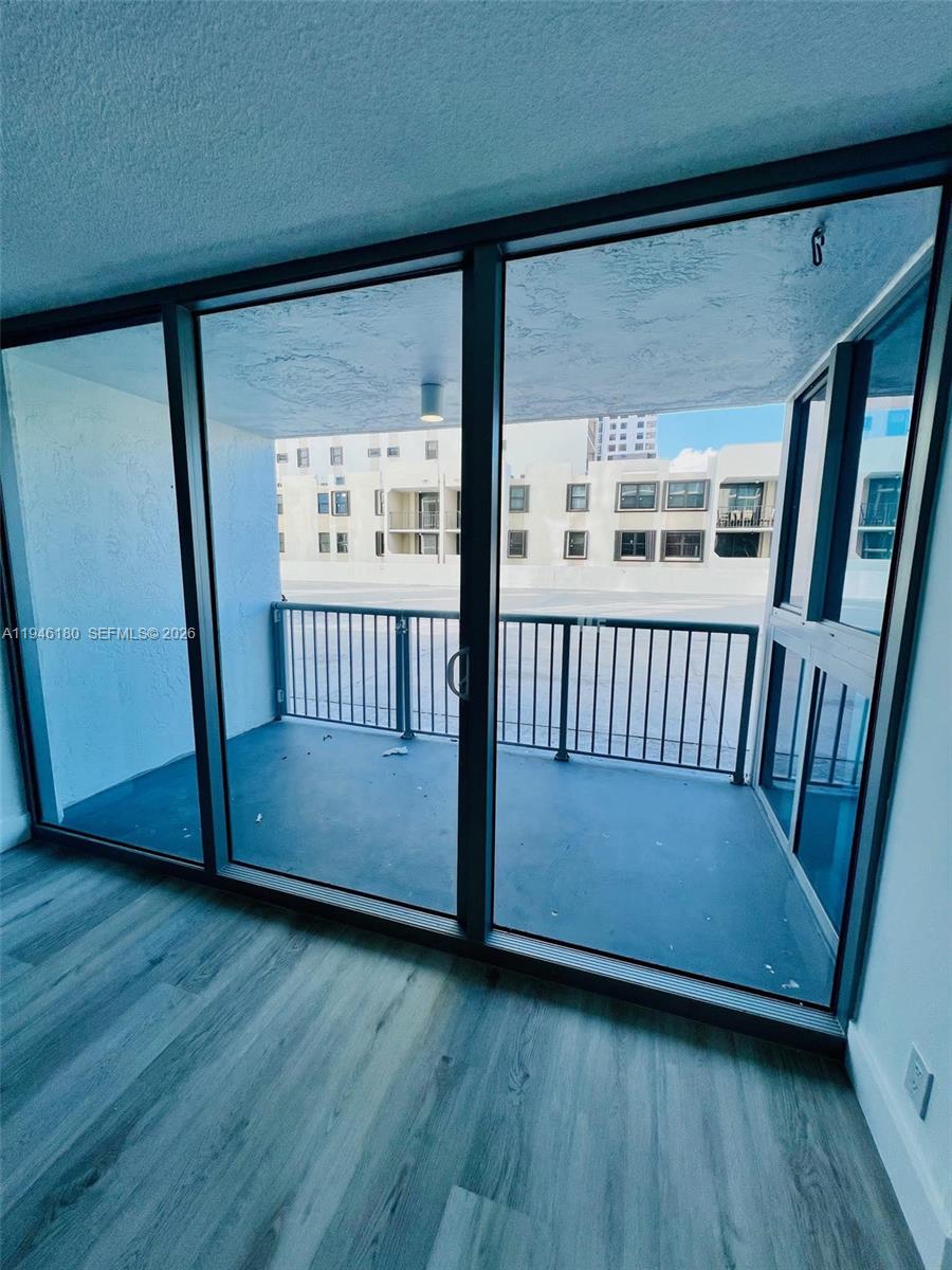 2655 Collins Ave 406