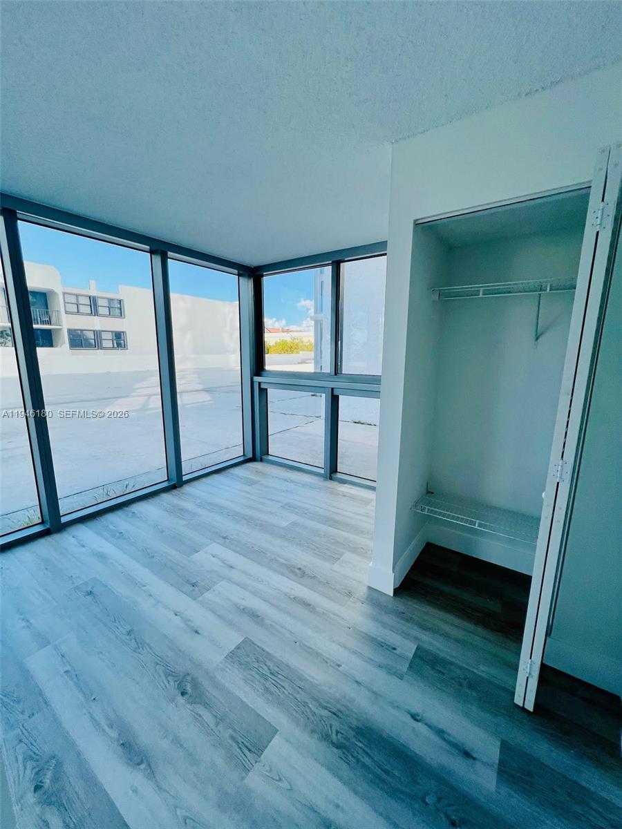 2655 Collins Ave 406