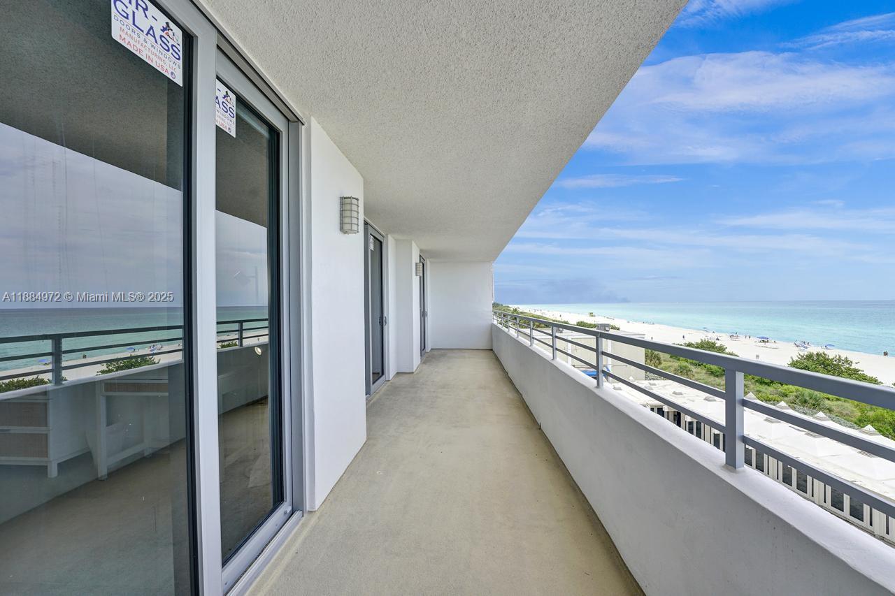 5555 Collins Ave 6H