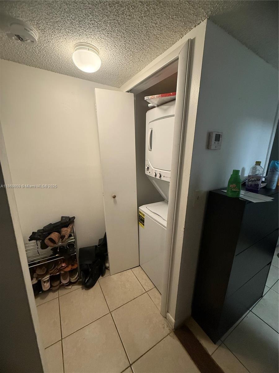 VILLAS AT CORAL SPRINGS - Residential