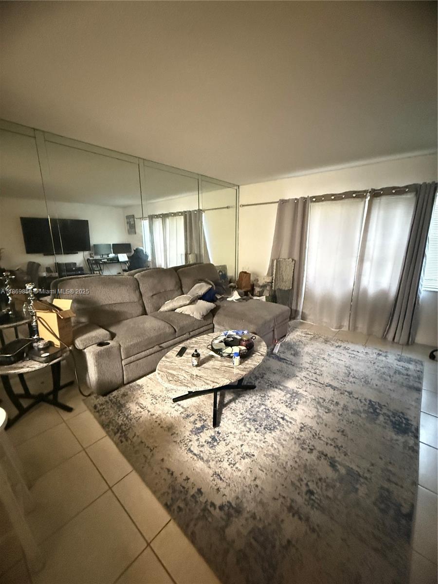 VILLAS AT CORAL SPRINGS - Residential