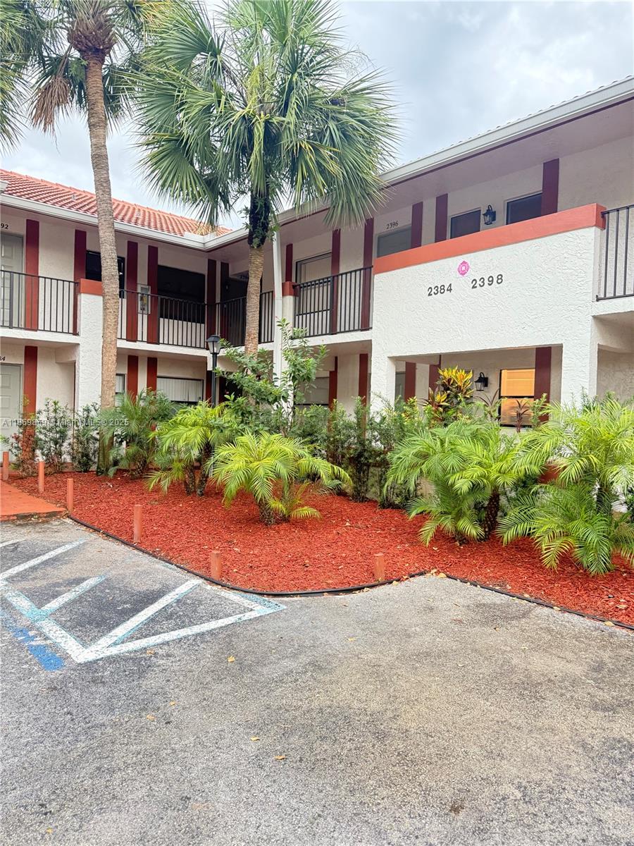 Beautiful and spacious 1, 1 1/2 unit for investment. (Tenant Occupied under contract-DO NOT DISTURB TENANT) Washer/dryer inside the unit. Central A/C. Assigned parking. Small community pool. Just two minutes walk to everything you need. Supermarkets, restaurants, Coral Spring Center of Art, Museum of History of Coral Springs. Mullins Park. 1ST year rent allowed.