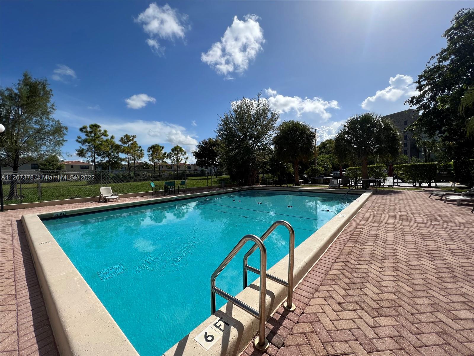 CHANTILLY CONDO - Residential