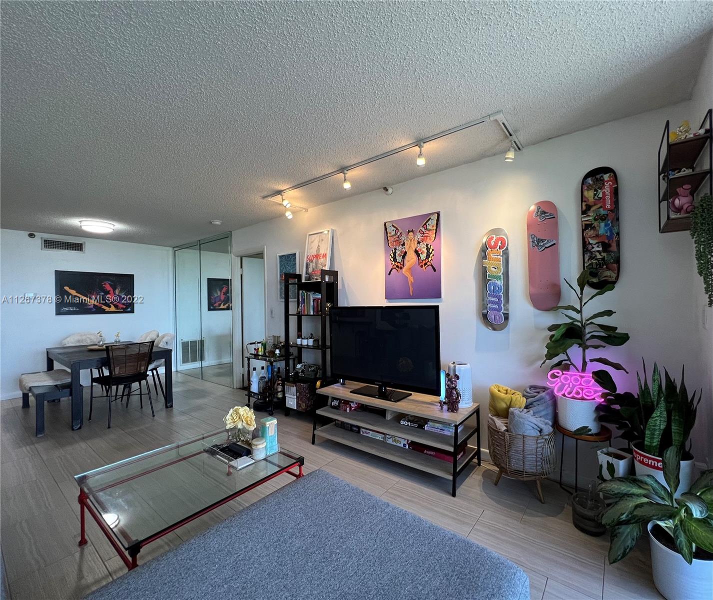 CHANTILLY CONDO - Residential