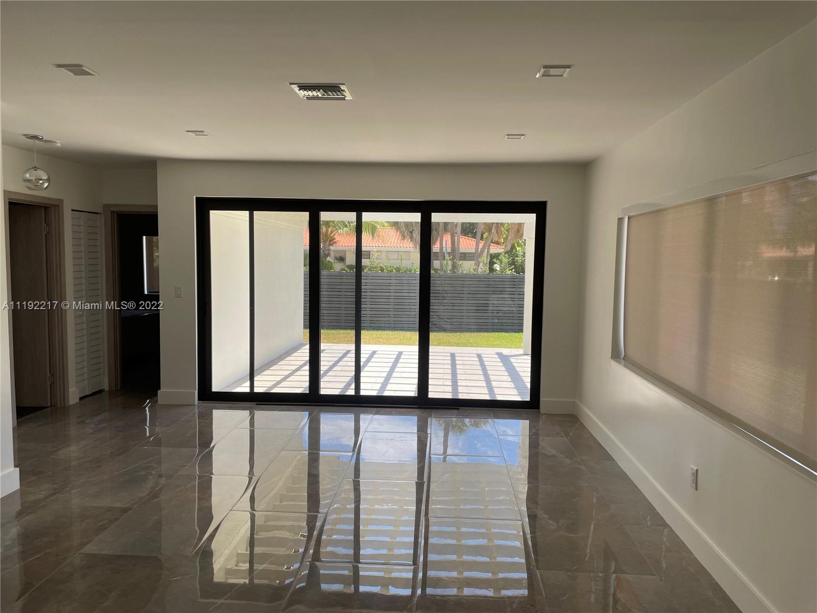 ALTOS DEL MAR NO 5 - Residential