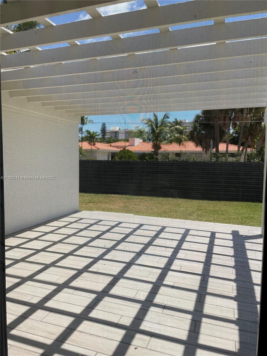 ALTOS DEL MAR NO 5 - Residential