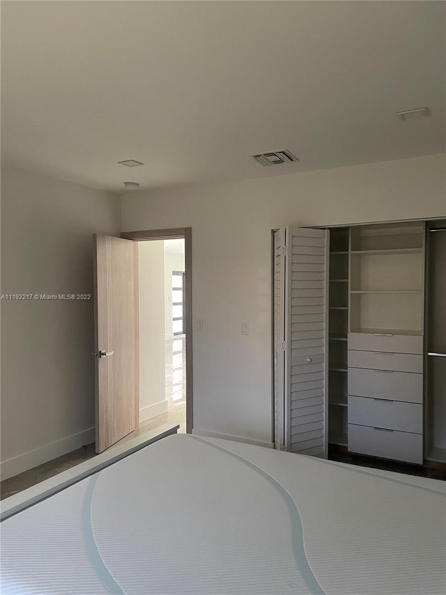 ALTOS DEL MAR NO 5 - Residential