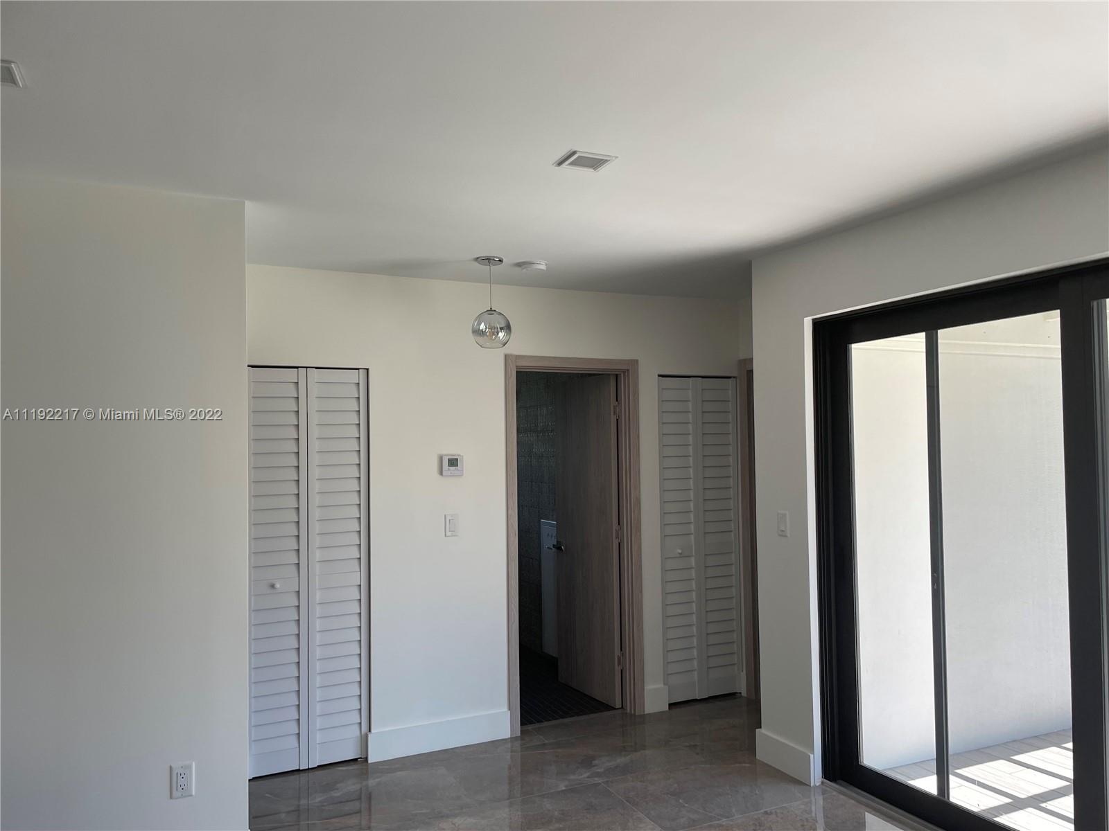 ALTOS DEL MAR NO 5 - Residential