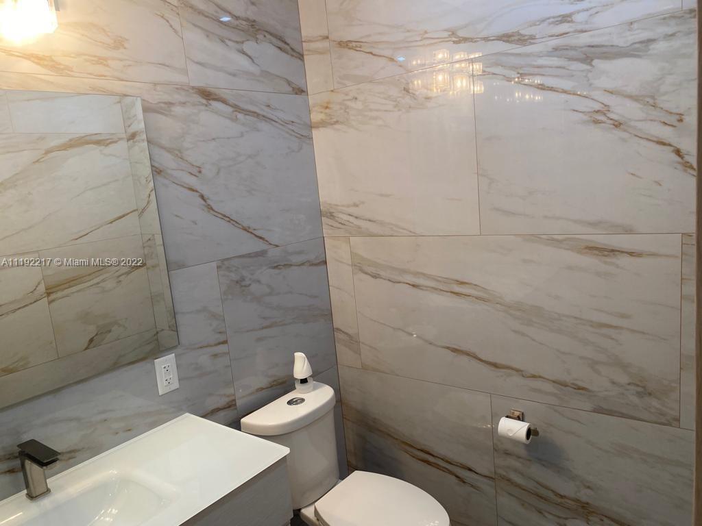 ALTOS DEL MAR NO 5 - Residential