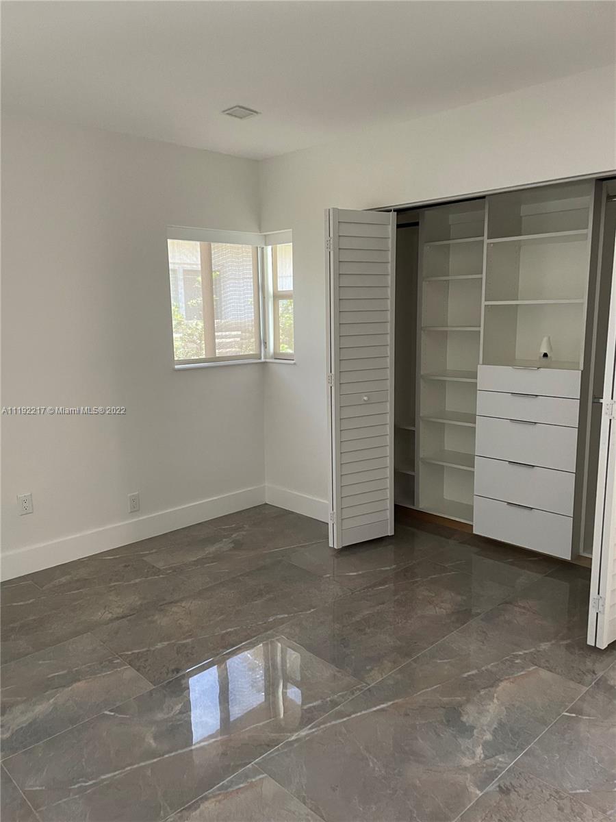 ALTOS DEL MAR NO 5 - Residential