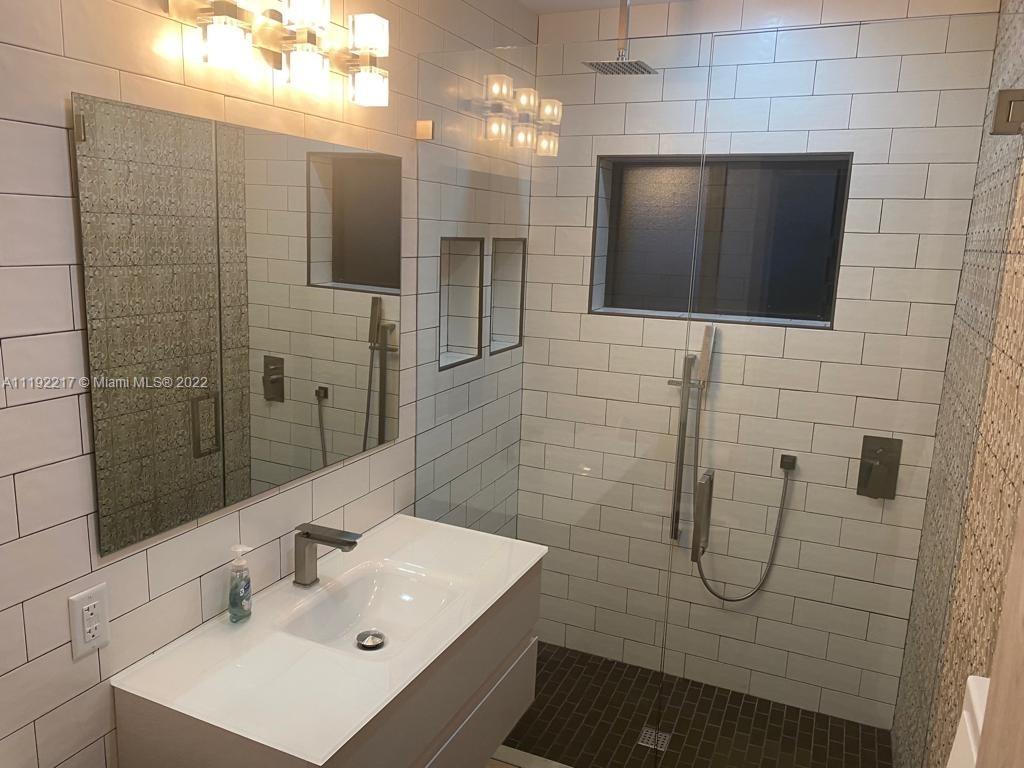 ALTOS DEL MAR NO 5 - Residential