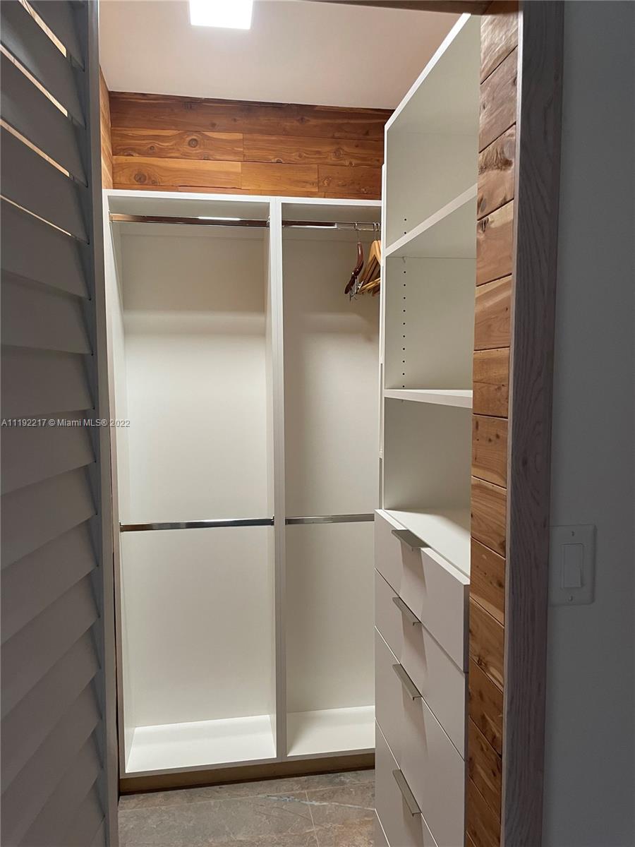 ALTOS DEL MAR NO 5 - Residential