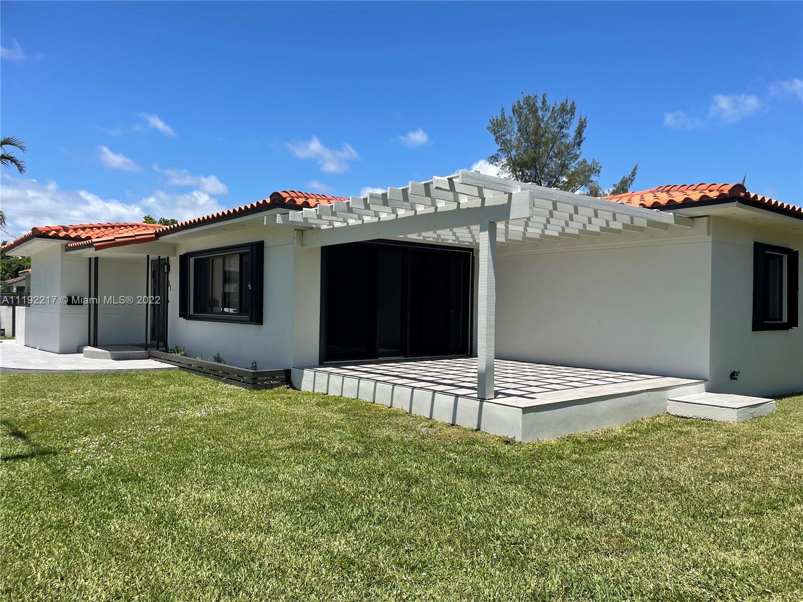 ALTOS DEL MAR NO 5 - Residential