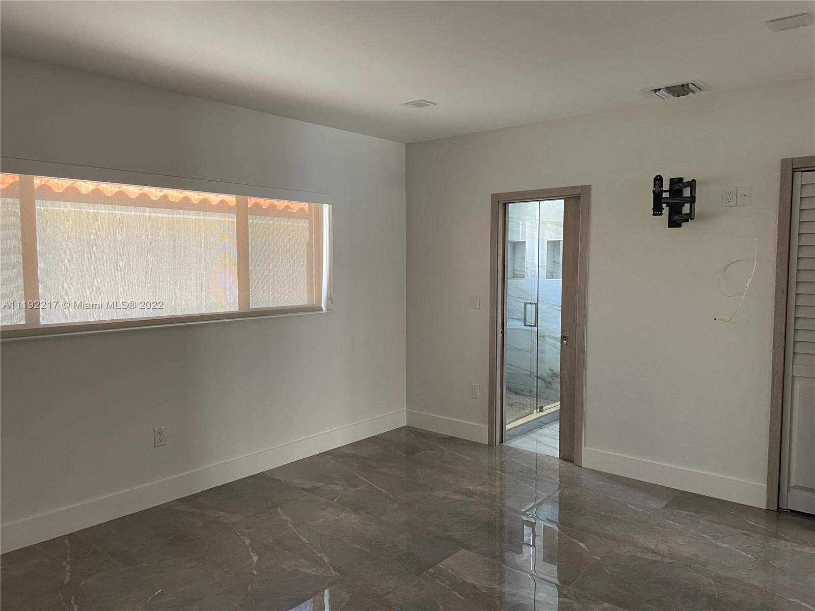 ALTOS DEL MAR NO 5 - Residential