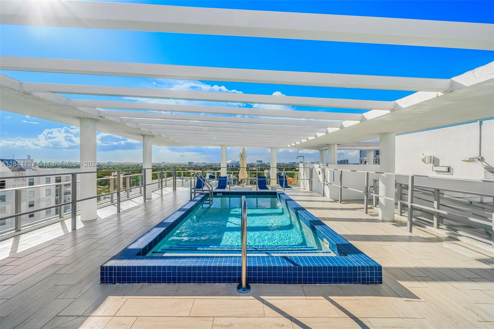 LE PARC AT BRICKELL CONDO - Residential