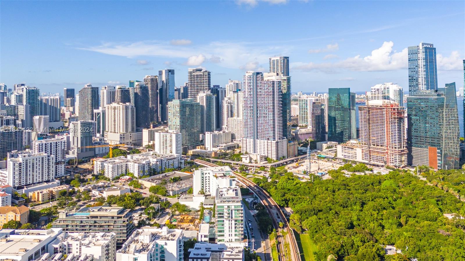 LE PARC AT BRICKELL CONDO - Residential