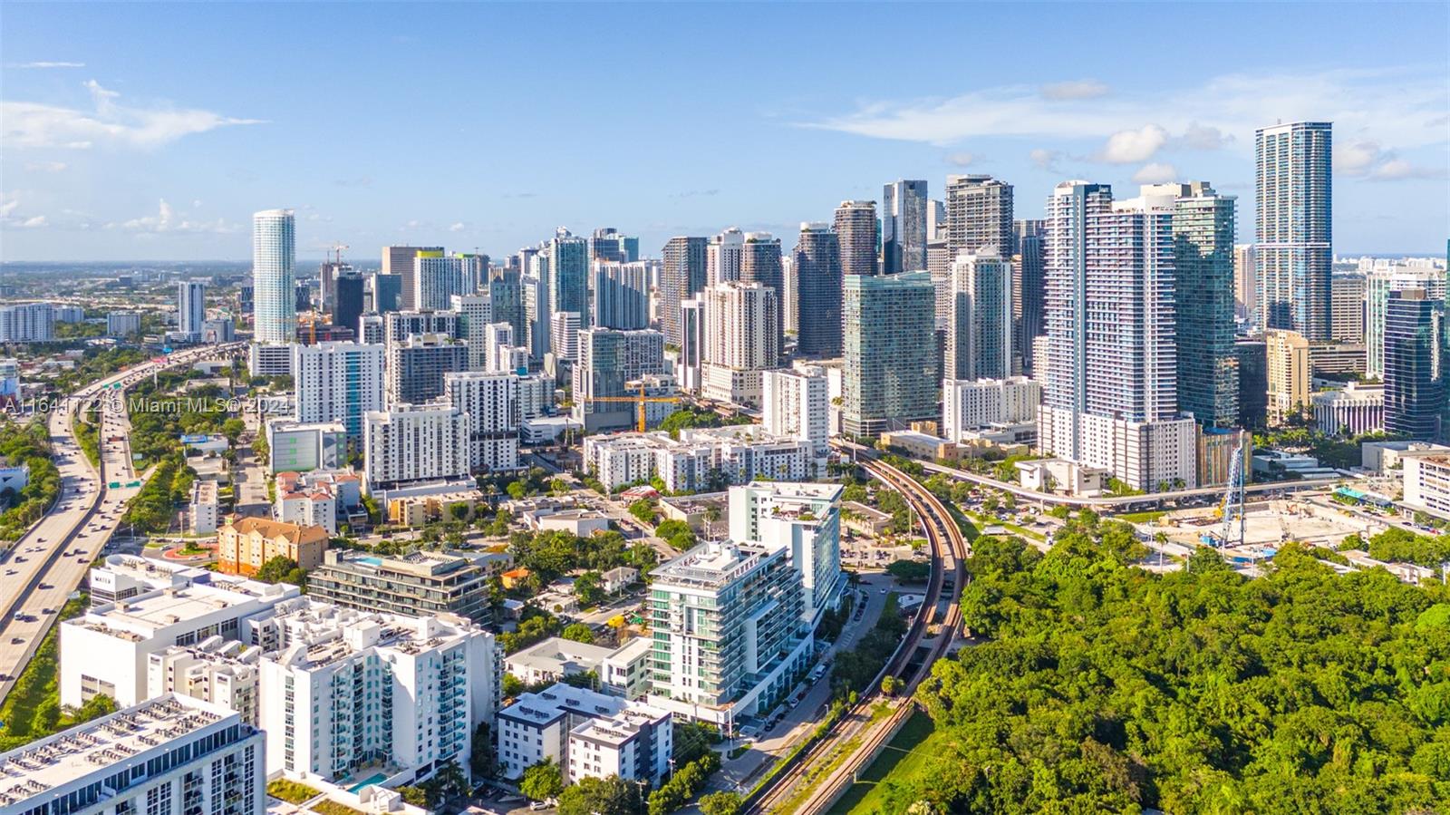 LE PARC AT BRICKELL CONDO - Residential