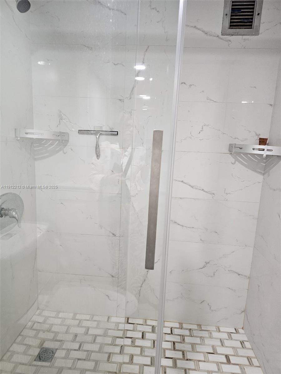 DESOTO PARK CONDO - Residential Lease