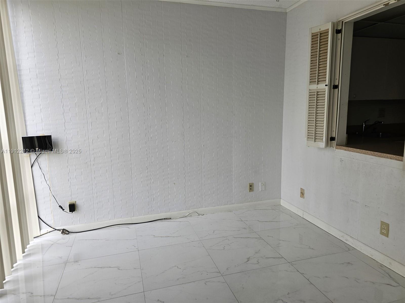 DESOTO PARK CONDO - Residential Lease