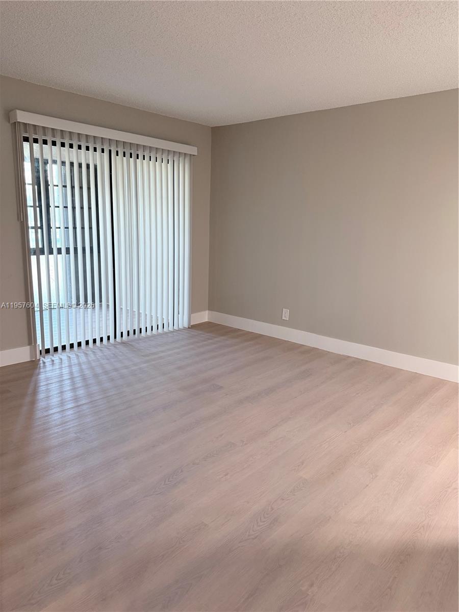 2324 S Cypress Bend Dr 117