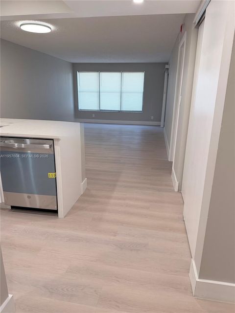 2324 S Cypress Bend Dr 117 Pompano Beach FL 33069