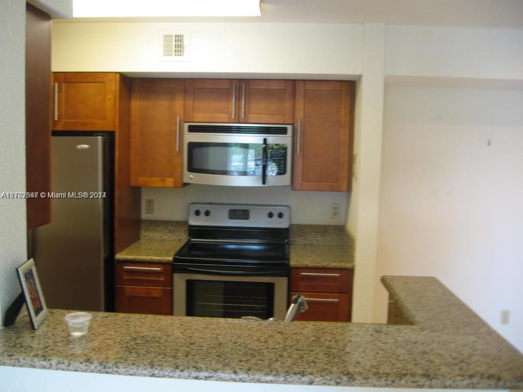 SAVANNAH AT RIVERSIDE CON - Residential