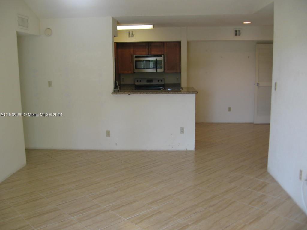 SAVANNAH AT RIVERSIDE CON - Residential