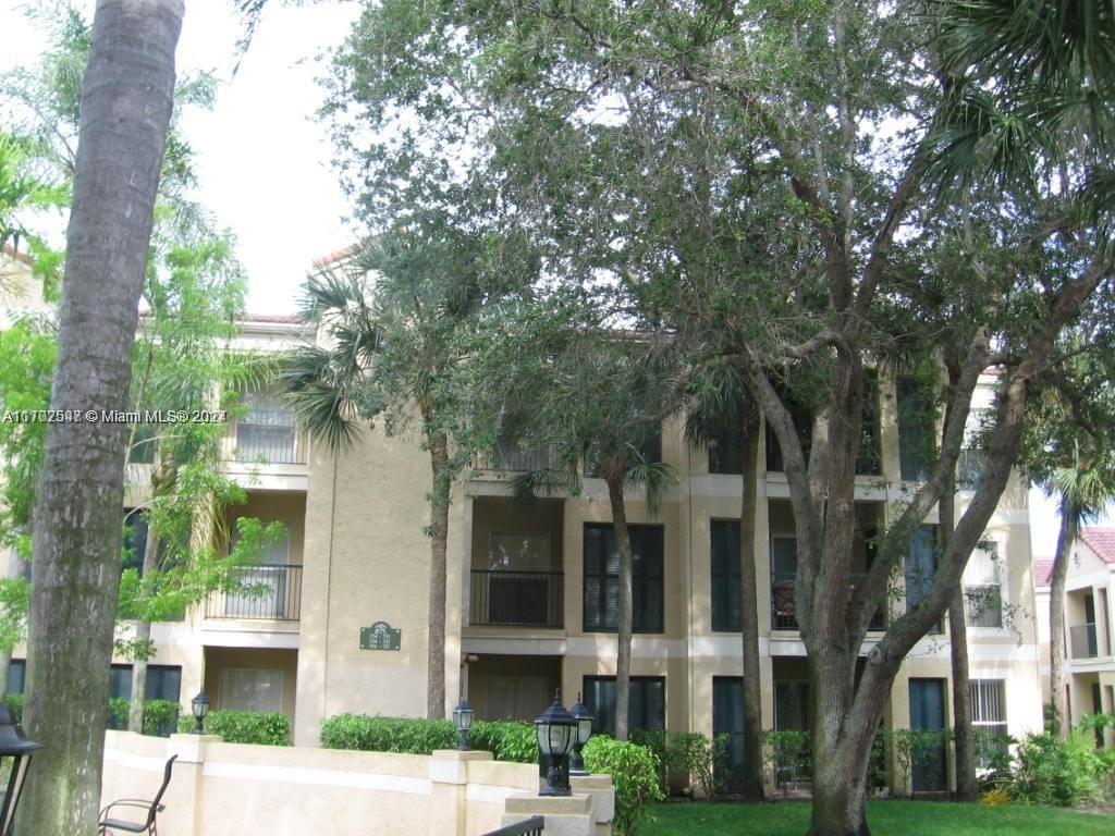 SAVANNAH AT RIVERSIDE CON - Residential