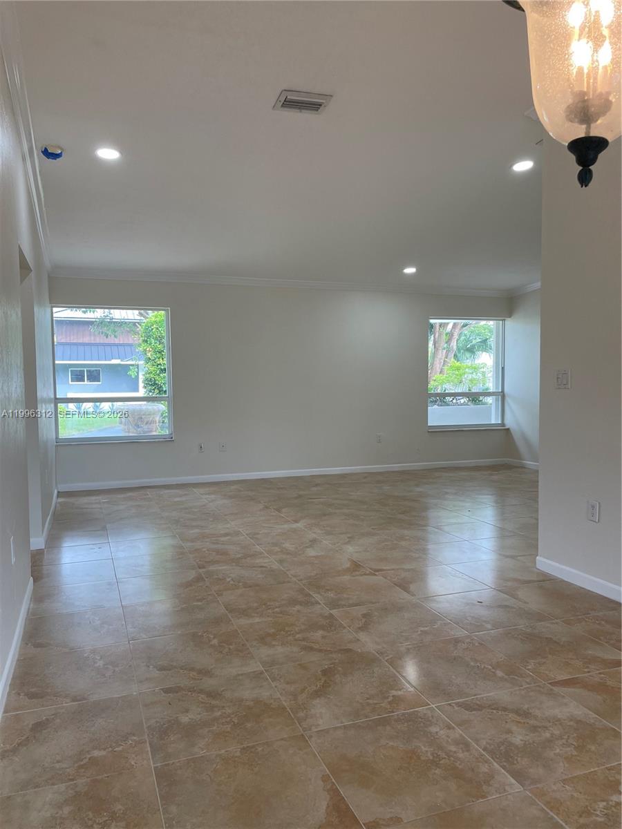 BRIARWOOD ESTATES 1ST ADD - Residential Lease